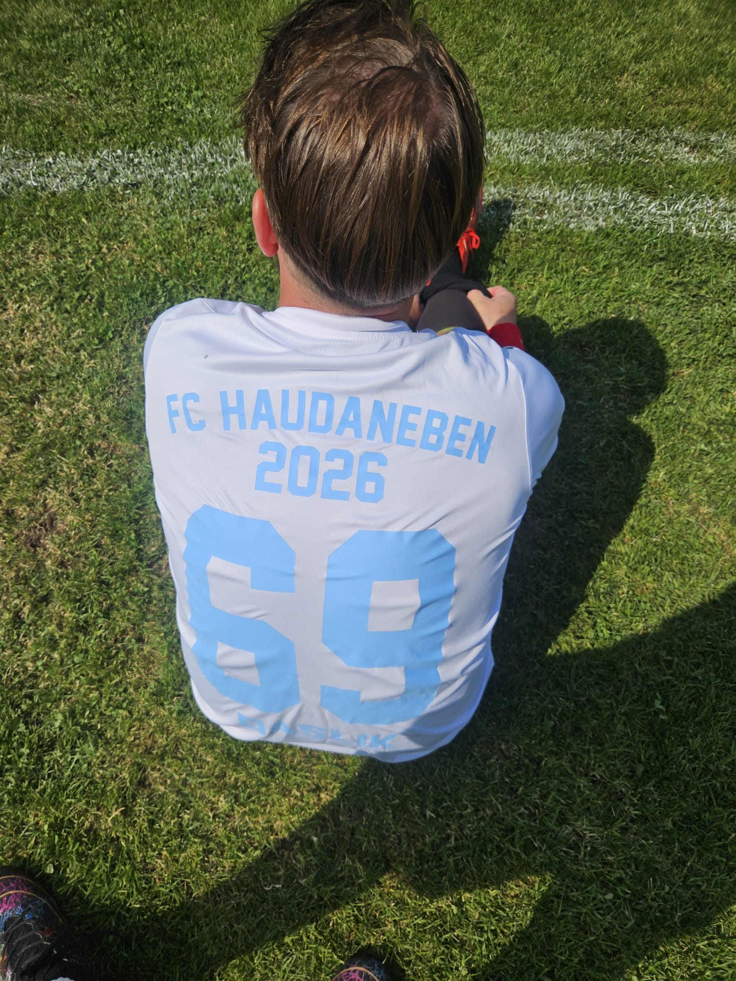 Weitere Ansicht der veredelten FC HAUDANEBEN 2026 Teamshirts