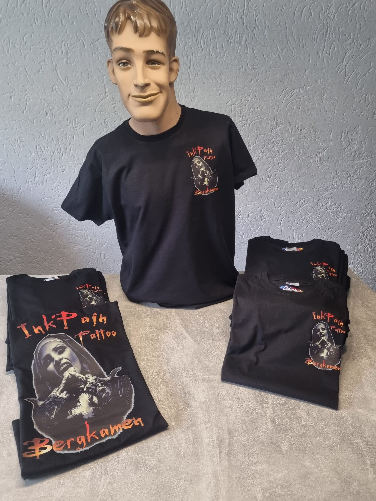 Vorschau der individuellen Studio-Shirts für InkPain Tattoostudio Bergkamen